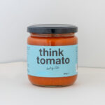 Think Tomato Basil: a creamy ready-to-use sauce with cherry tomatoes and basil. Brings the scent of Italy to your kitchen. No additives.