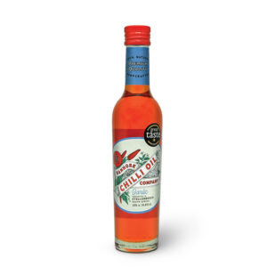 Banhoek Chilli Oil Garlic is de Original, verrijkt met gedroogde knoflook. 100% natuurlijk en perfect bij pasta, pizza, groenten, vlees en soepen.